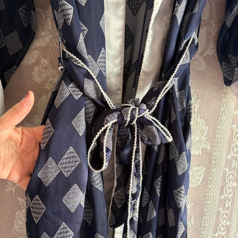 Dior Women's Navy and White Robe - Picture 8 of 8